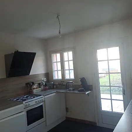 Maison Spacieuse A Proximite Du Circuit Des 24 Du Mans Le Mans